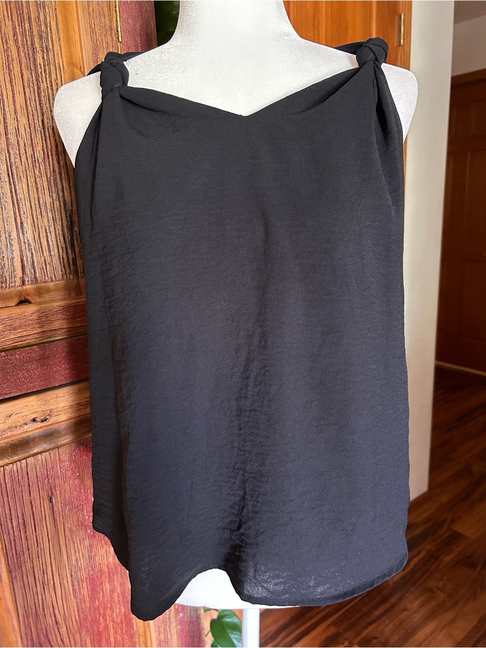 Black Knotted-Strap Tank Top